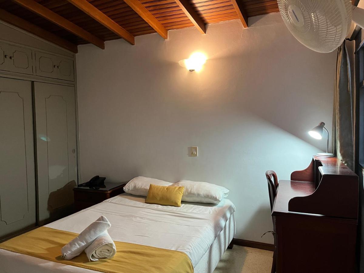 Casa Rosales Hotel Medellín Kültér fotó